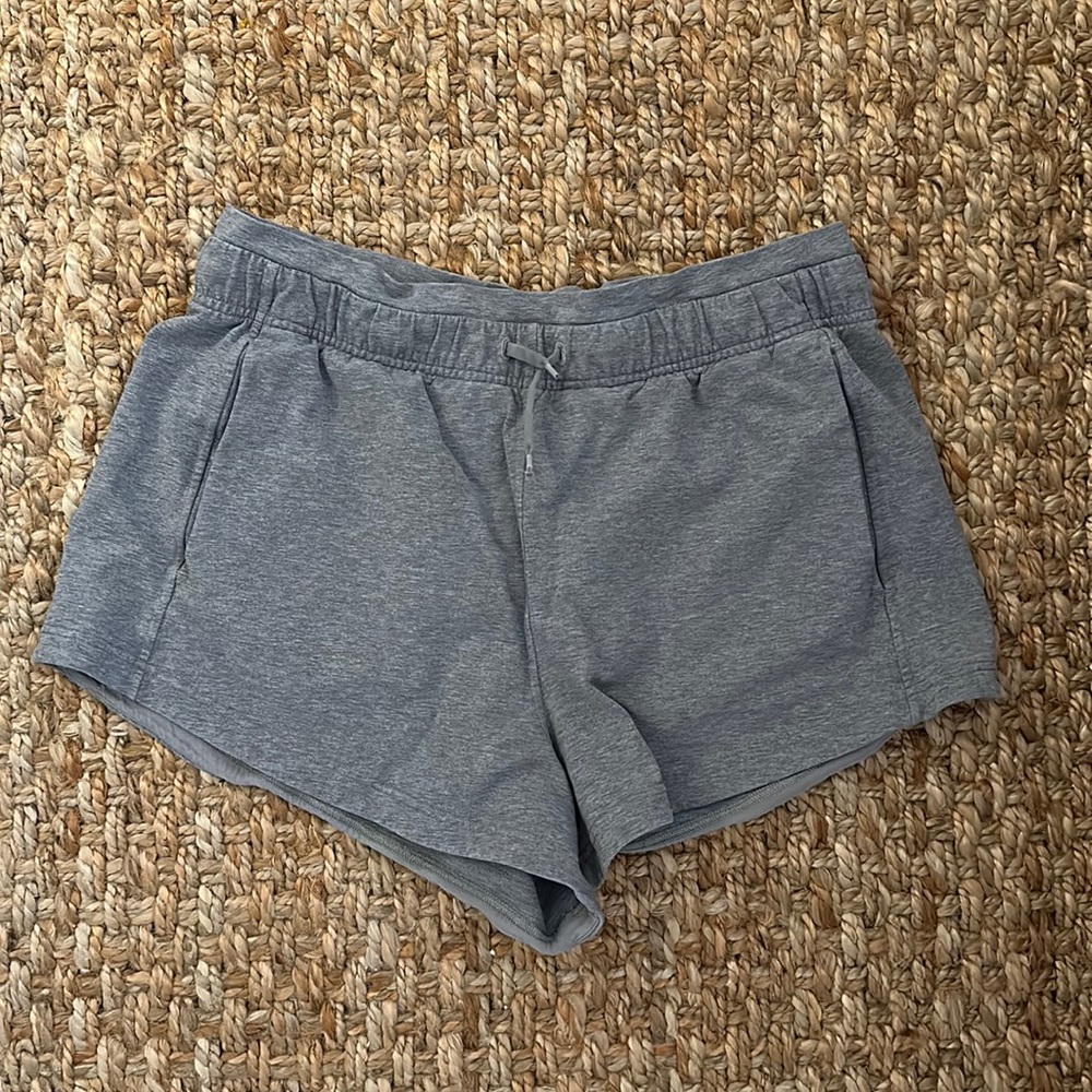 Lululemon Inner Glow High Rise Shorts 3”